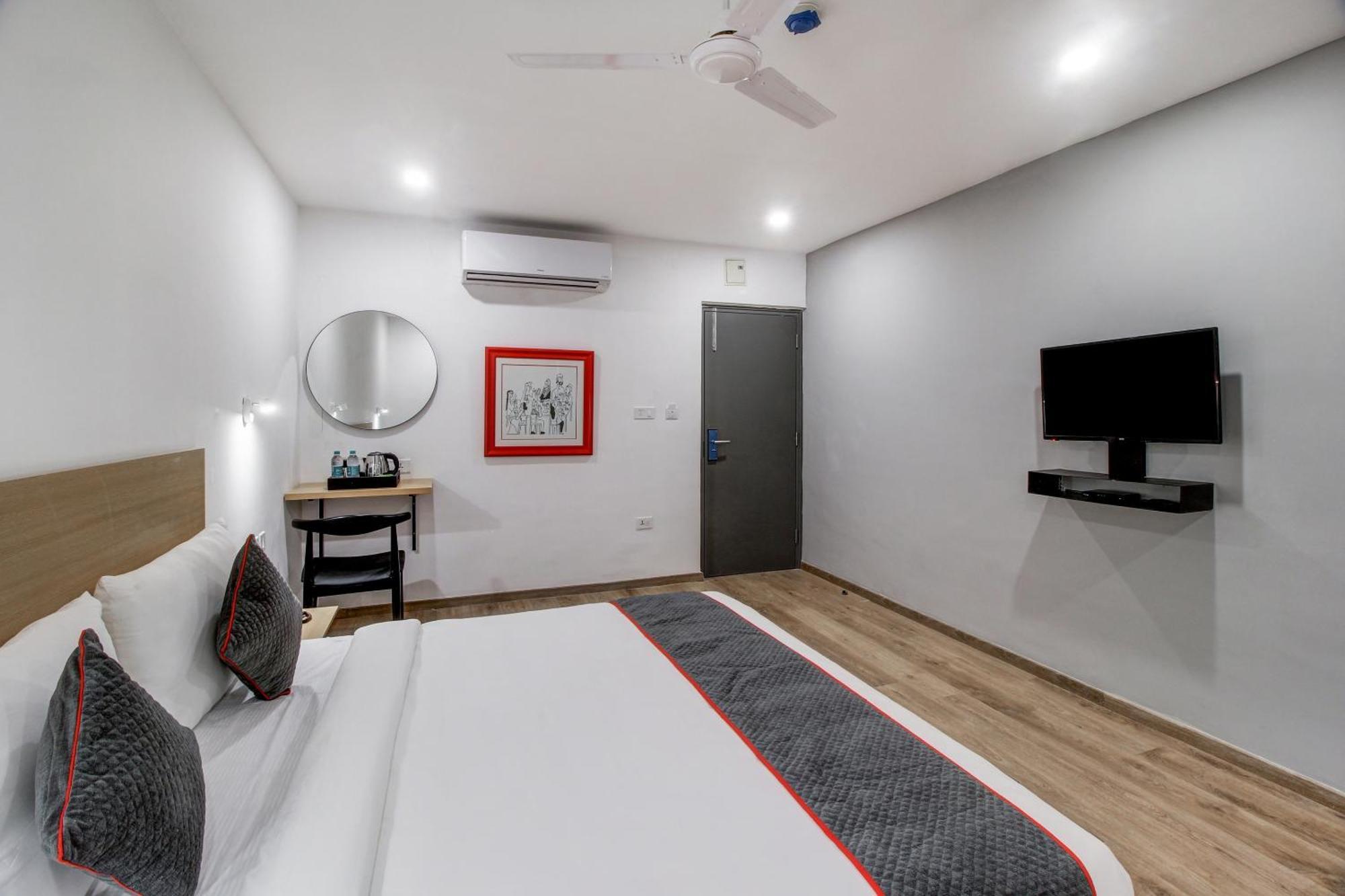 Super Townhouse Rcc Majestic 397 Lb Nagar Hotel Hyderabad Luaran gambar