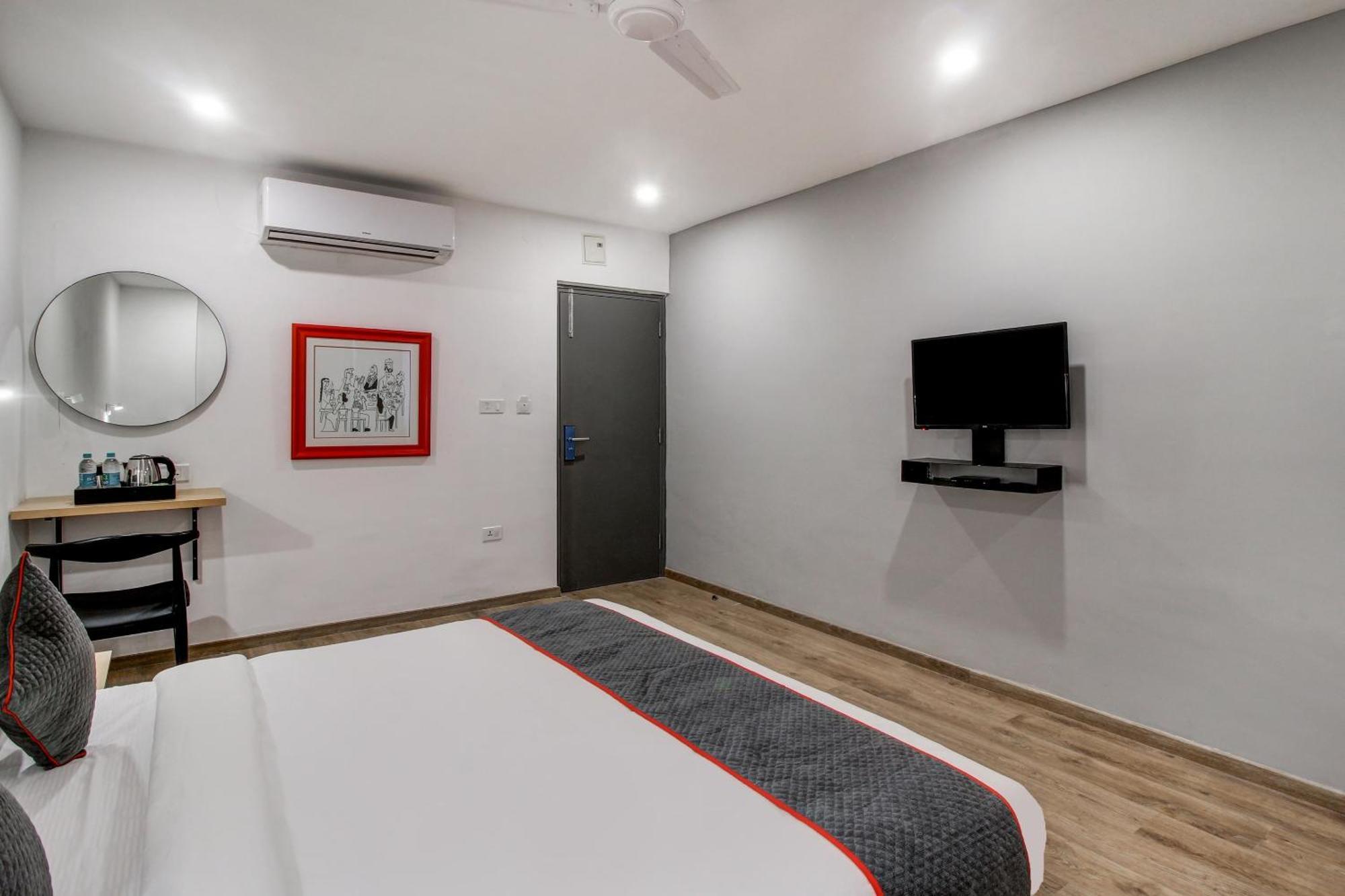 Super Townhouse Rcc Majestic 397 Lb Nagar Hotel Hyderabad Luaran gambar