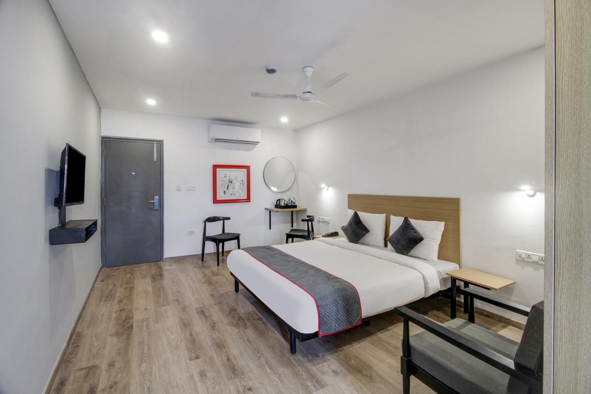 Super Townhouse Rcc Majestic 397 Lb Nagar Hotel Hyderabad Luaran gambar
