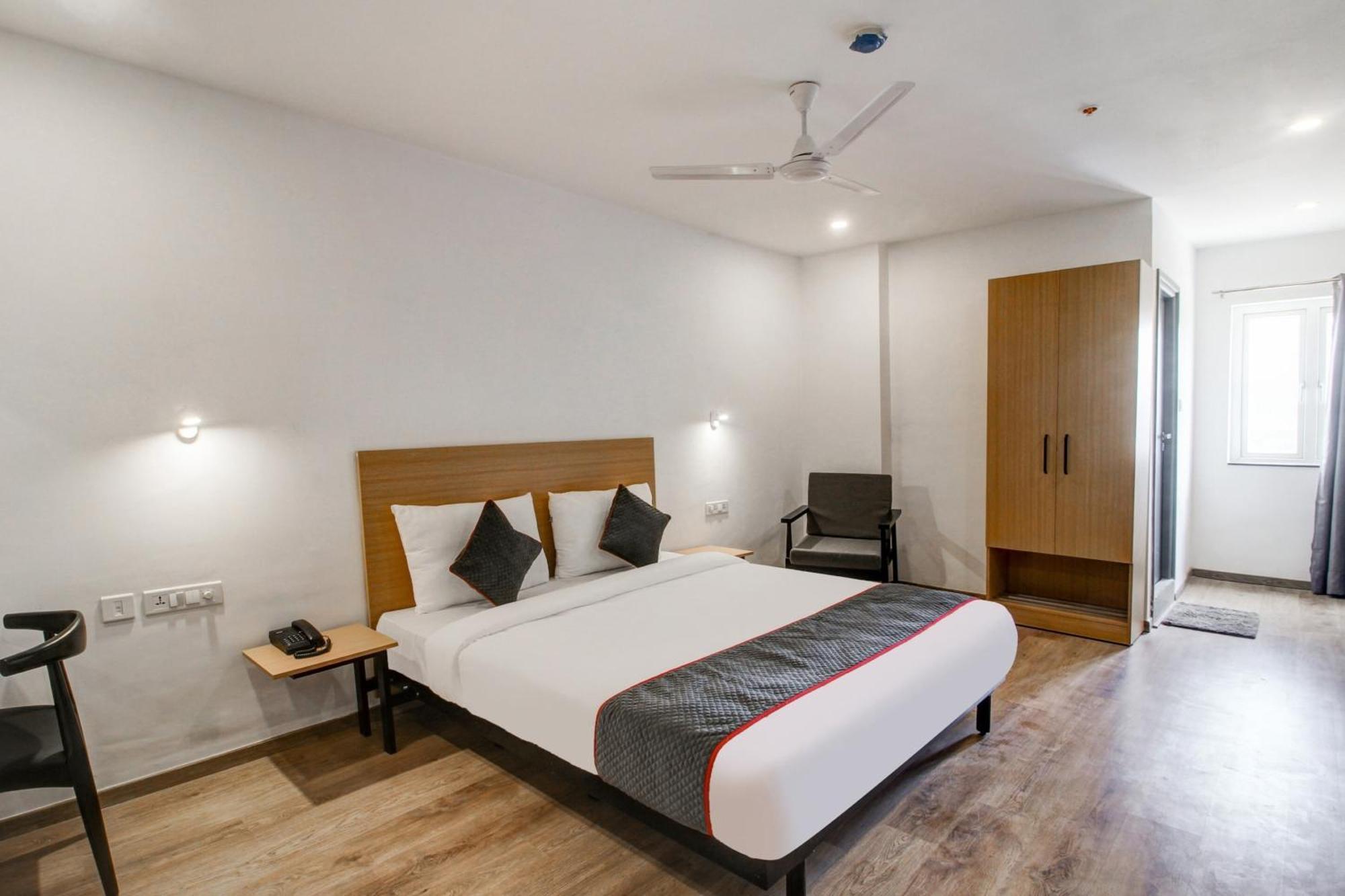 Super Townhouse Rcc Majestic 397 Lb Nagar Hotel Hyderabad Luaran gambar