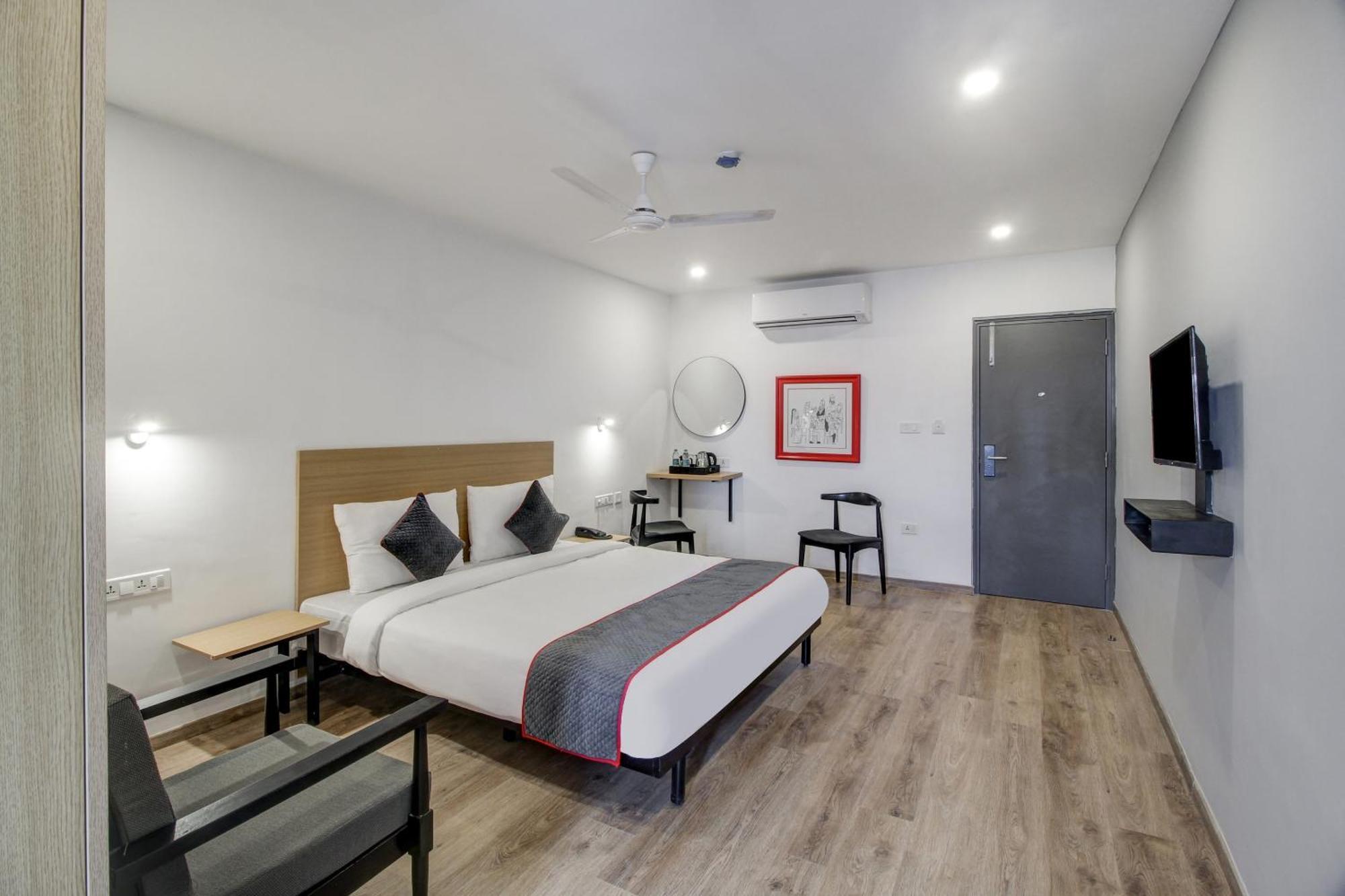 Super Townhouse Rcc Majestic 397 Lb Nagar Hotel Hyderabad Luaran gambar