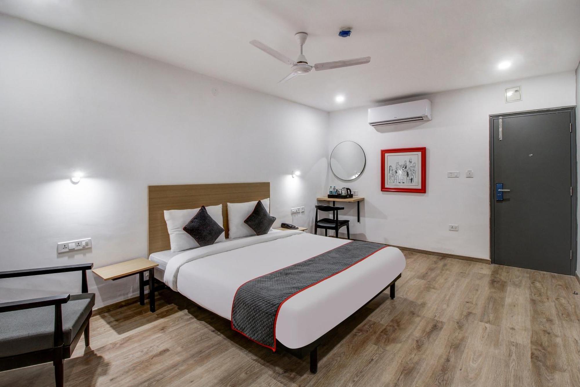 Super Townhouse Rcc Majestic 397 Lb Nagar Hotel Hyderabad Luaran gambar