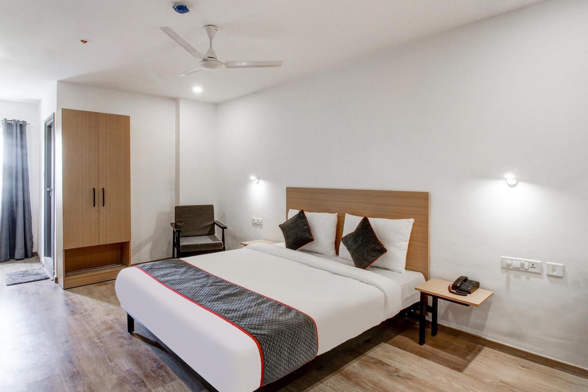 Super Townhouse Rcc Majestic 397 Lb Nagar Hotel Hyderabad Luaran gambar