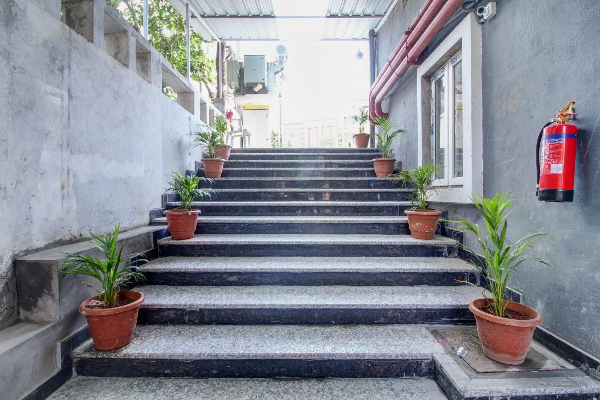 Super Townhouse Rcc Majestic 397 Lb Nagar Hotel Hyderabad Luaran gambar